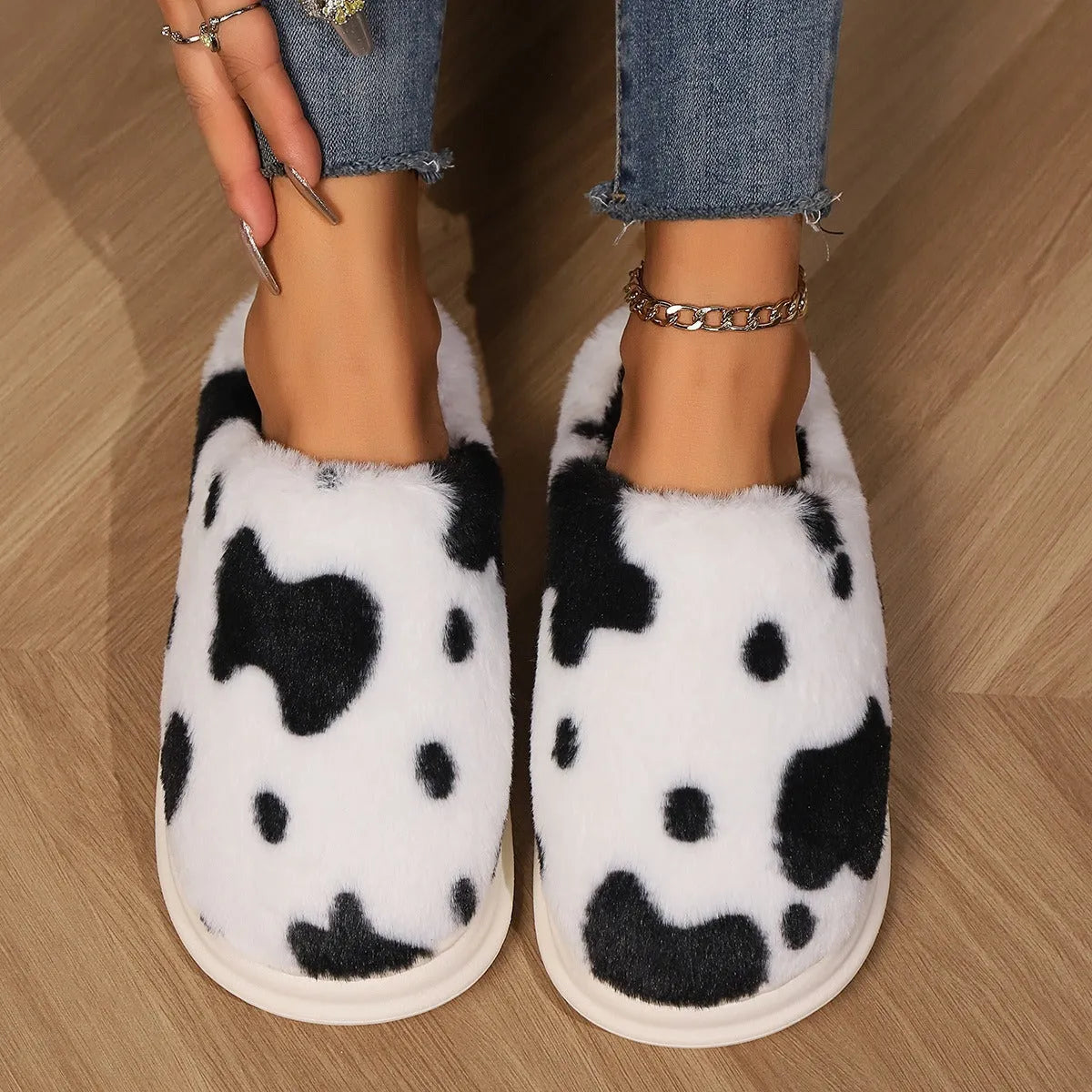 COWZY™ – Chausson vache femme | Chaleur, confort cocooning & semelle antidérapante